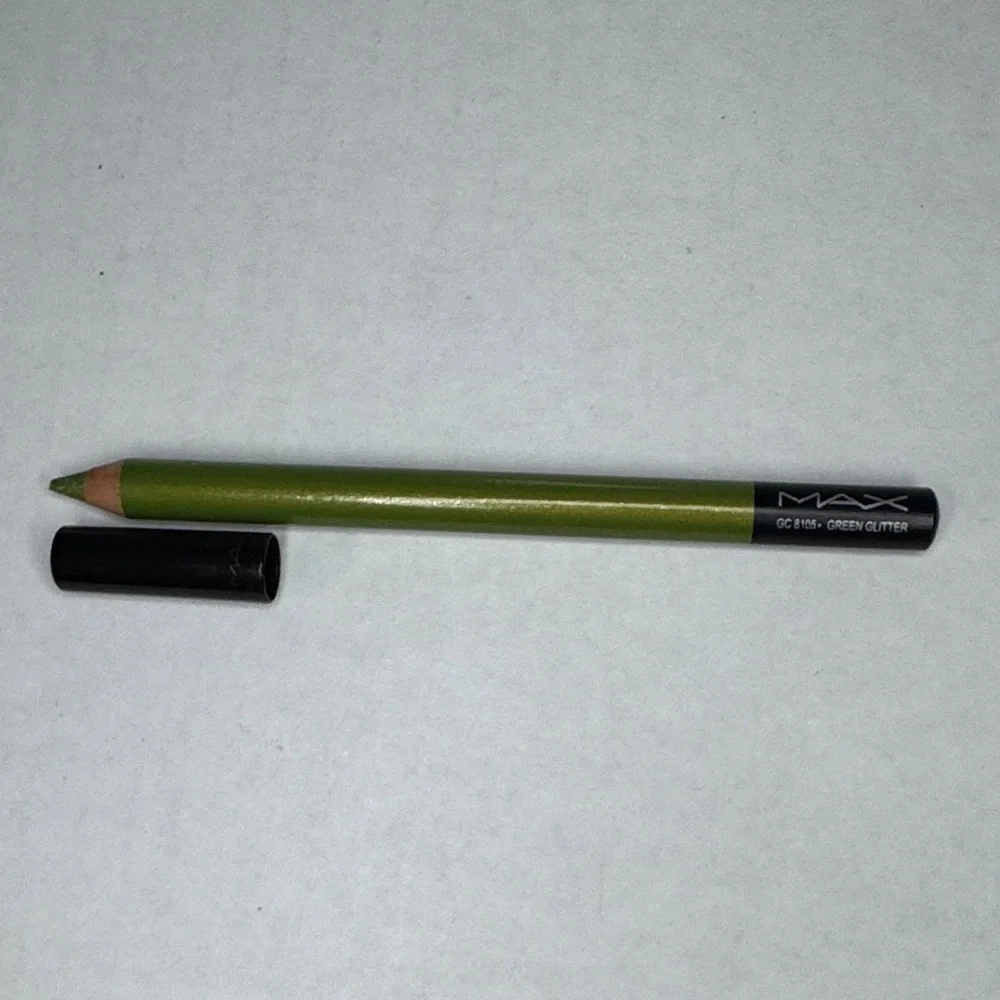 Profusion Cosmetics Highlight & Contour II Palette w/Max Green Glitter Eyeliner